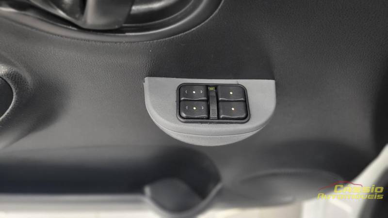 Nissan MARCH 1.0 MT - 2016