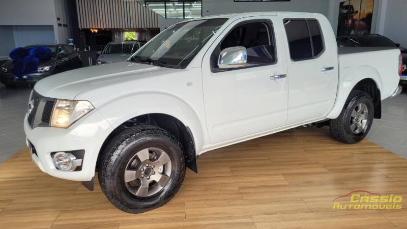 Nissan FRONTIER S CD 4x2 2.5 TB DIESEL - 2014