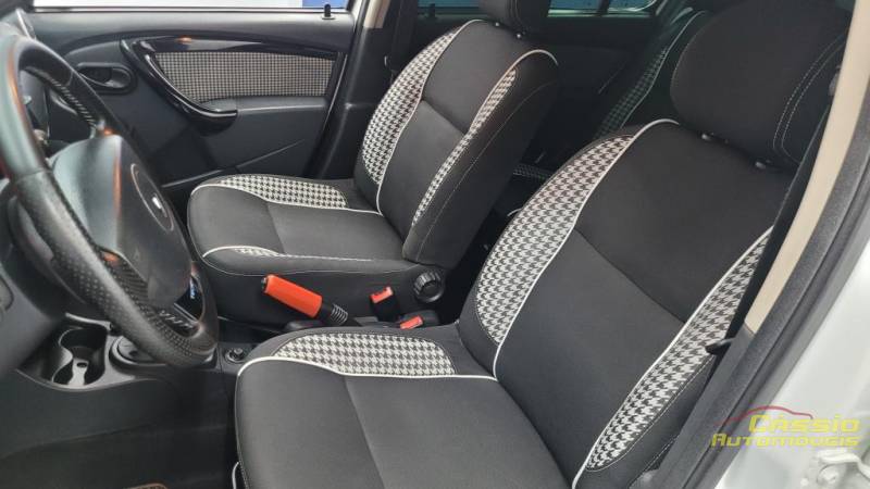 Renault SANDERO 1.6 STEPWAY 16V - 2014