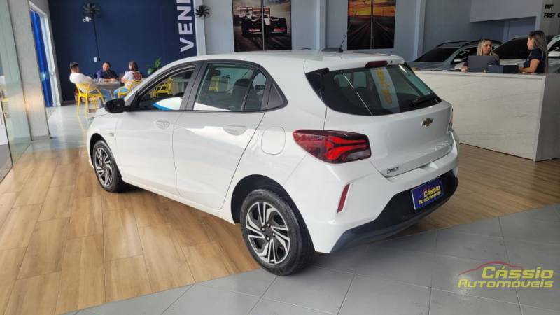 Gm  Chevrolet ONIX 1.0 MT LT2 (FLEX) - 2024