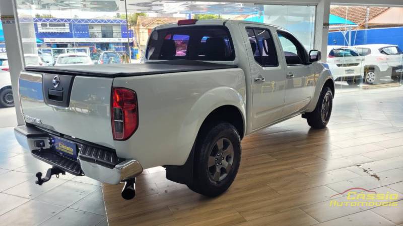 Nissan FRONTIER S CD 4x2 2.5 TB DIESEL - 2014