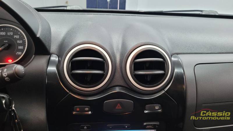 Renault SANDERO 1.6 STEPWAY 16V - 2014