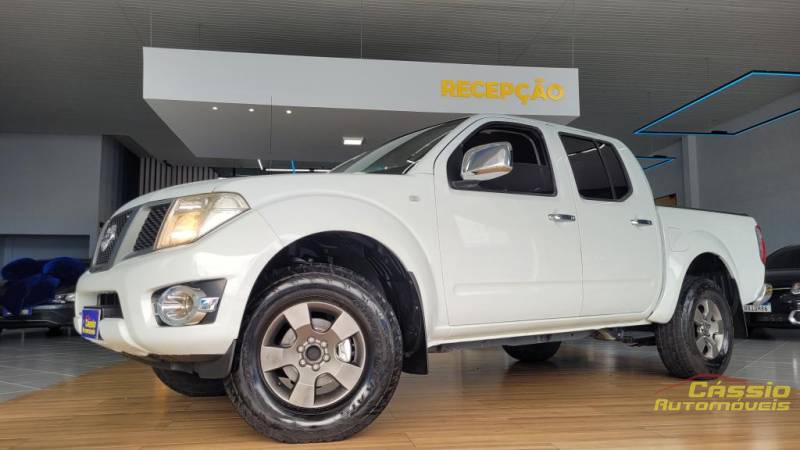Nissan FRONTIER S CD 4x2 2.5 TB DIESEL - 2014