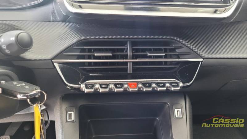 Peugeot 208 LIKE 1.0 MT.  - 2024