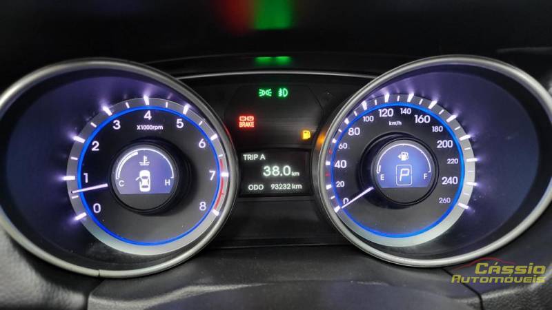 Hyundai SONATA GLS  2.4 - 2012