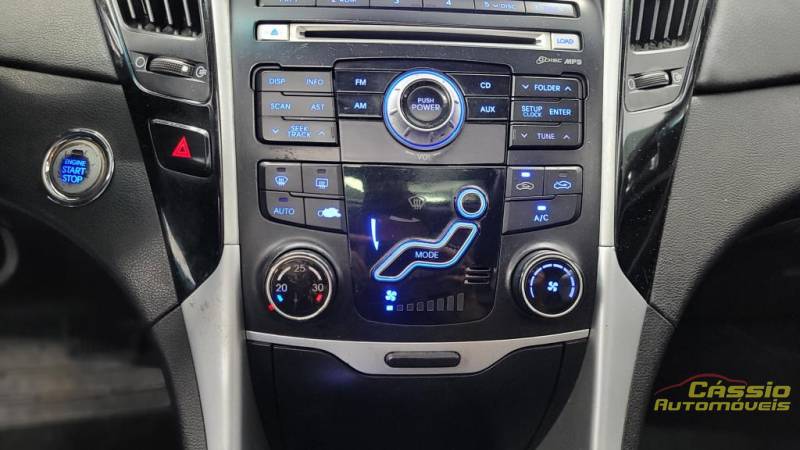 Hyundai SONATA GLS  2.4 - 2012