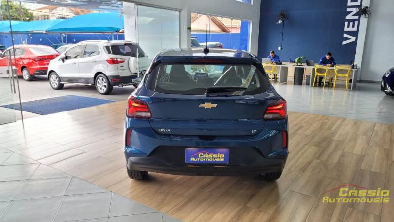 Gm  Chevrolet ONIX  1.0 10MT LT2 - 2024